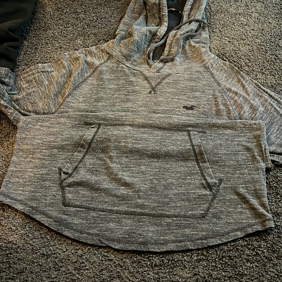 Mens Hollister Thin Sweatshirt - Picture 3 of 6